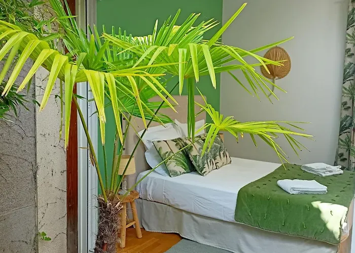 Les Angevines * Ανζέρ